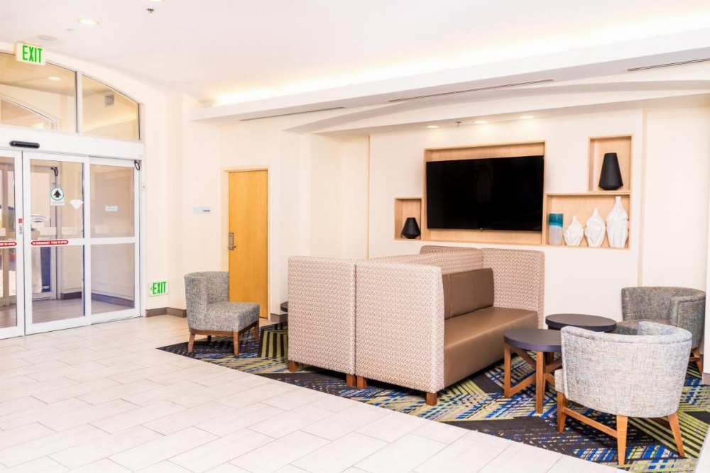 Holiday Inn Express & Suites Las Vegas I-215 S Beltway Image 10