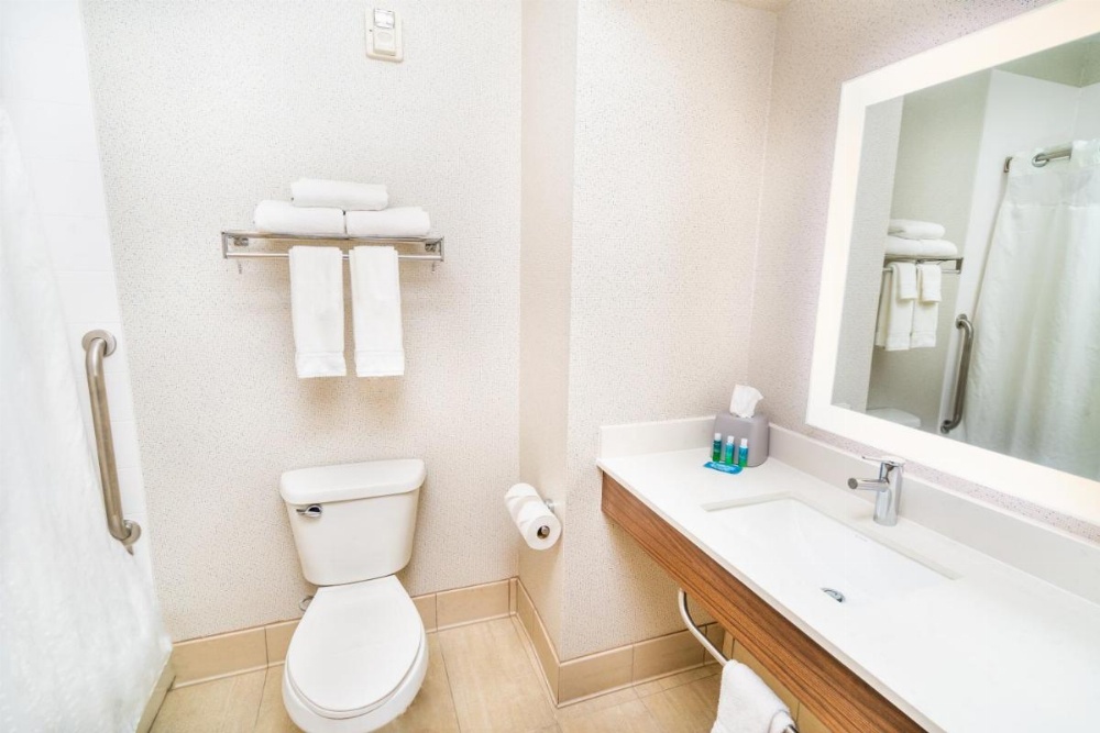 Room image 2